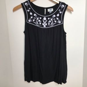 S old navy black tank top embroider floral